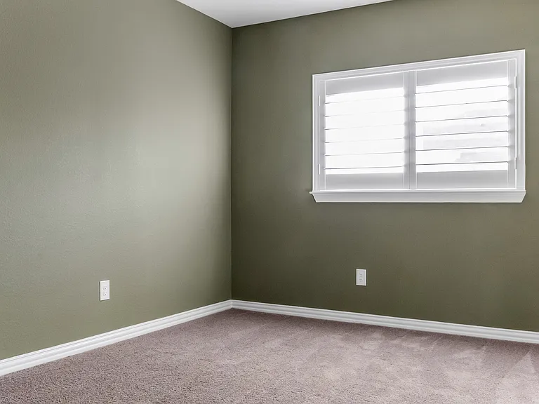 3730 Malibu Dr — Photo 17