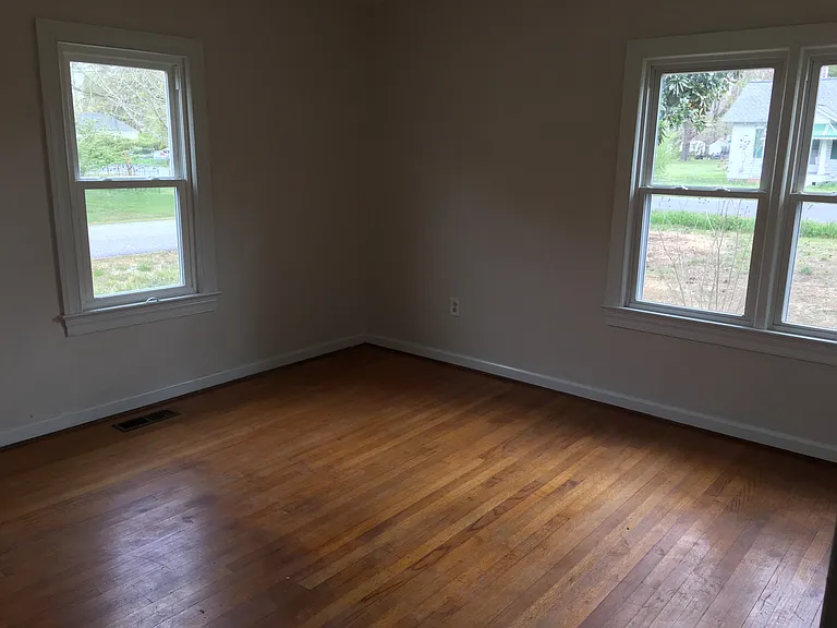 6062 Potomac Dr — Photo 17