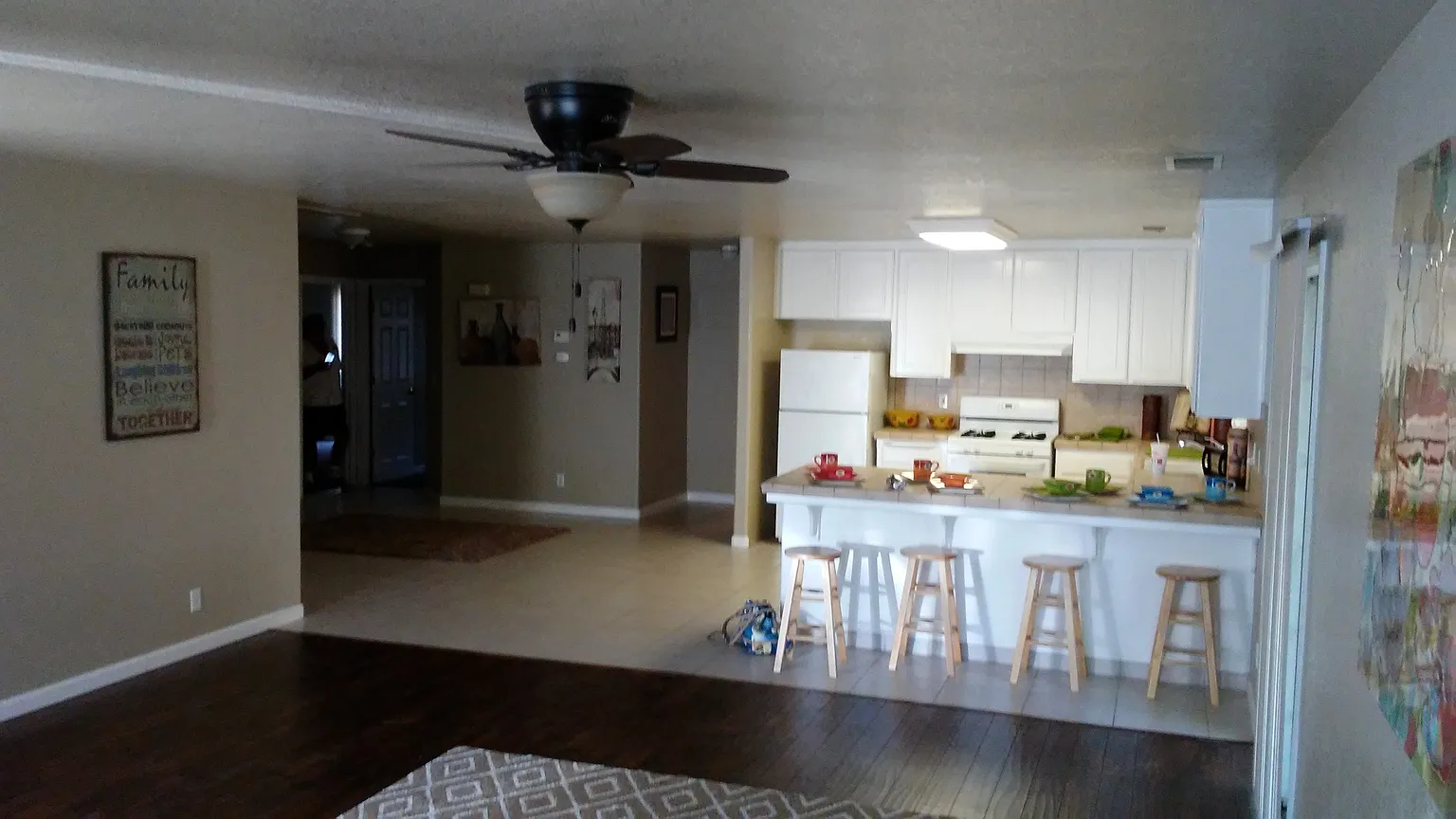 3155 Whittier Ave photo 1