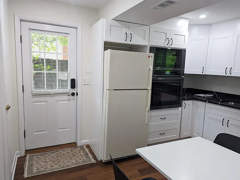 Main door/private entrance into the kitchen