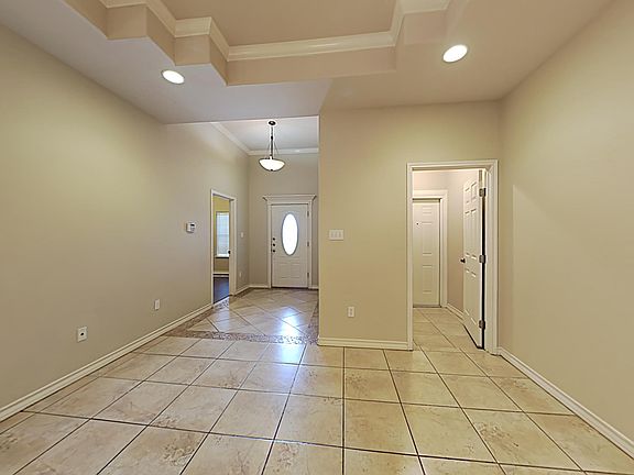 3rd image of 3002 Alta Gigonella St