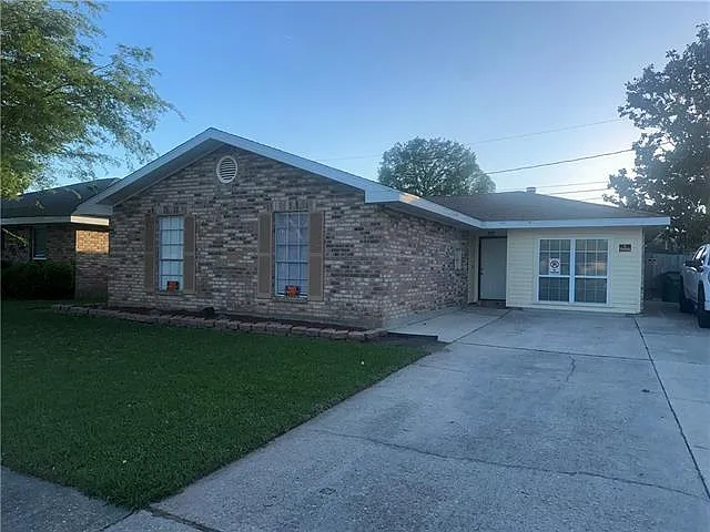 Building Photo - 2117 Van Arpel Dr