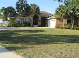 7805 Petersen Point Rd, Milton, FL 32583