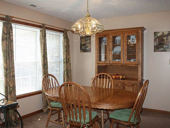 5th image of 1346 Malone Ct