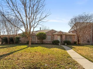 158 Hampshire Ln, Rockwall, TX 75032