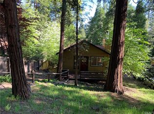 711 Woodland Rd, Crestline, CA 92325