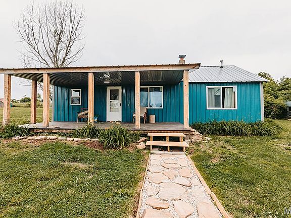 4th image of 40190 Dandelion Rd