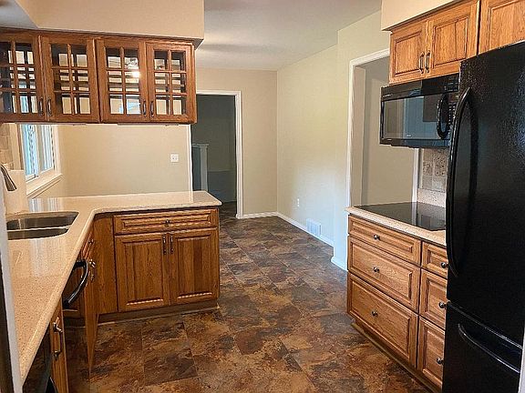 2nd image of 3496 Lido Dr