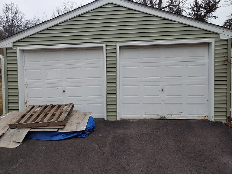 2 car garage