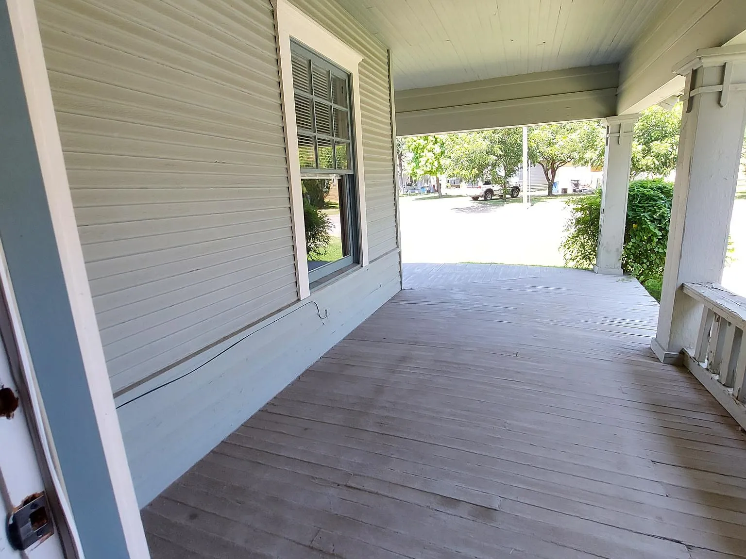2 bed, 1100 sqft, $2,495 — Photo 3