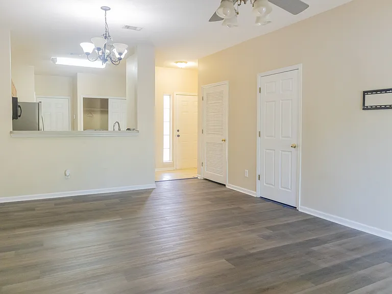 762 Scrub Jay Dr #1 — Photo 4