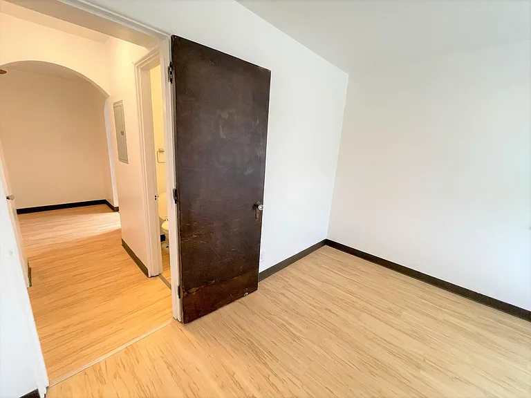 5710 Phillips Ave #A9 — Photo 30