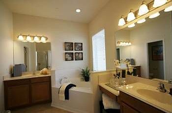3rd image of 1318 Rushgrove Cir