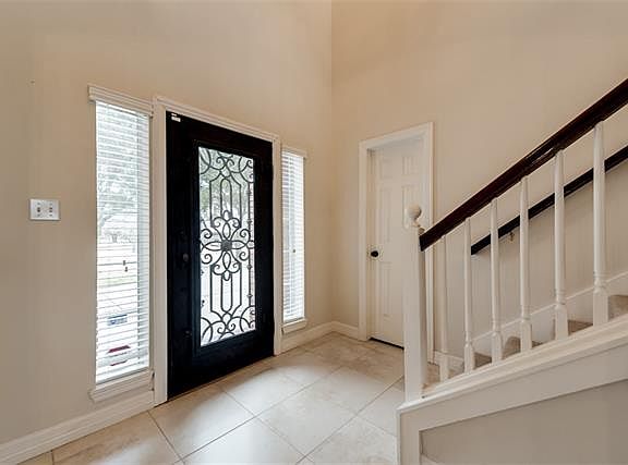 2nd image of 3007 Westwood Dr