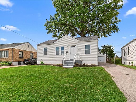 2nd image of 10656 Saint Stephen Ln