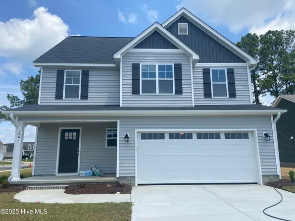 2201 Rhinestone Drive, Winterville, NC 28590