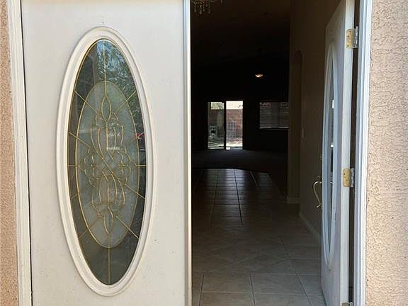 4th image of 3913 Ratite Way