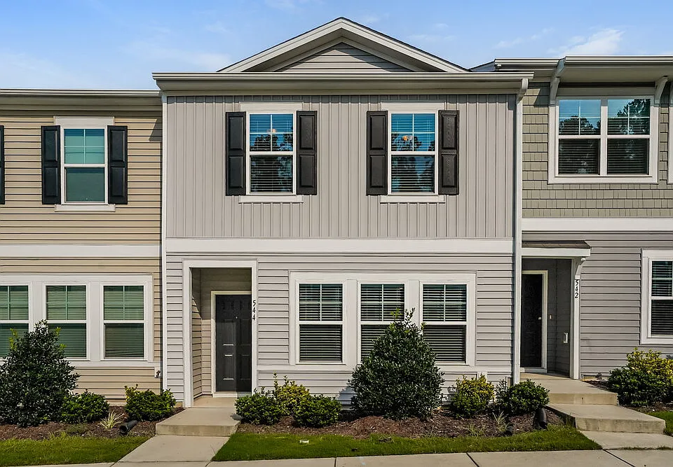 544 Landing View Dr