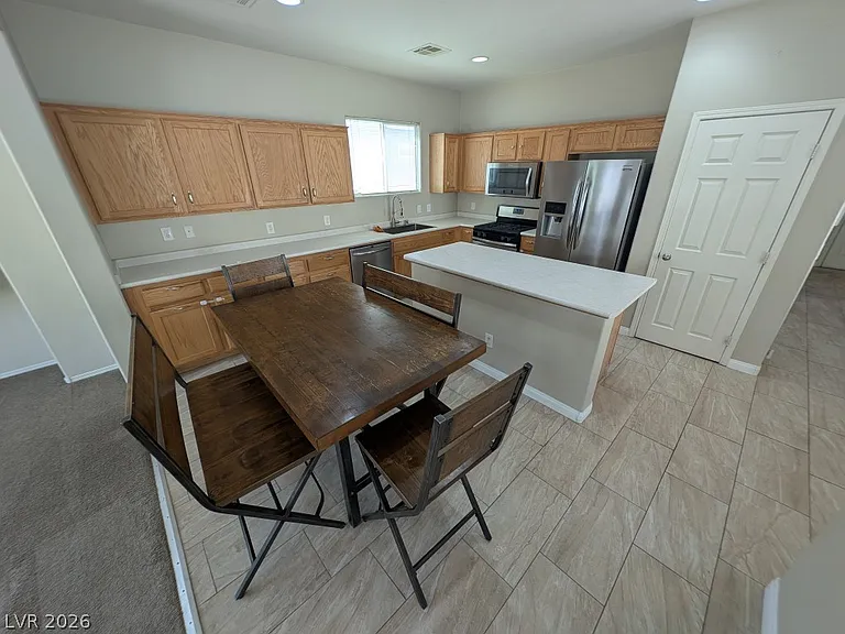 4445 Laguna Garden Ave — Photo 10