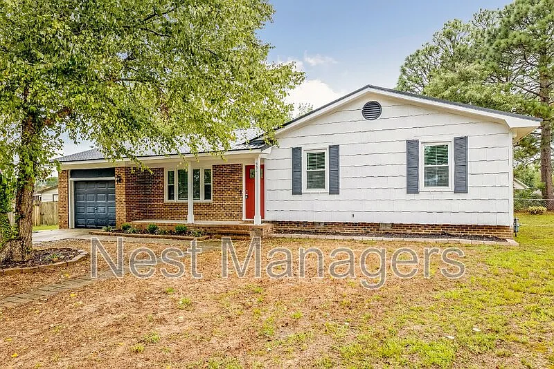 3 bed, 2.0 bath, 1186 sqft, $1,495 — Photo 2