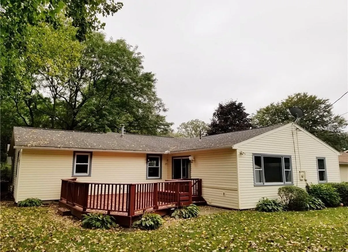 3 bed, 1616 sqft, $3,000 — Photo 3
