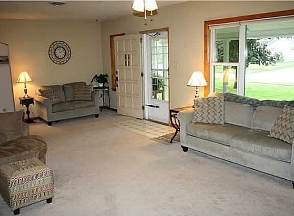 3rd image of 1421 Aldrich Ave