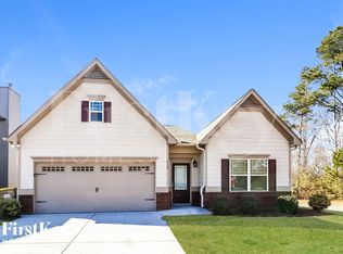 510 Country Ridge Dr, Hoschton, GA 30548