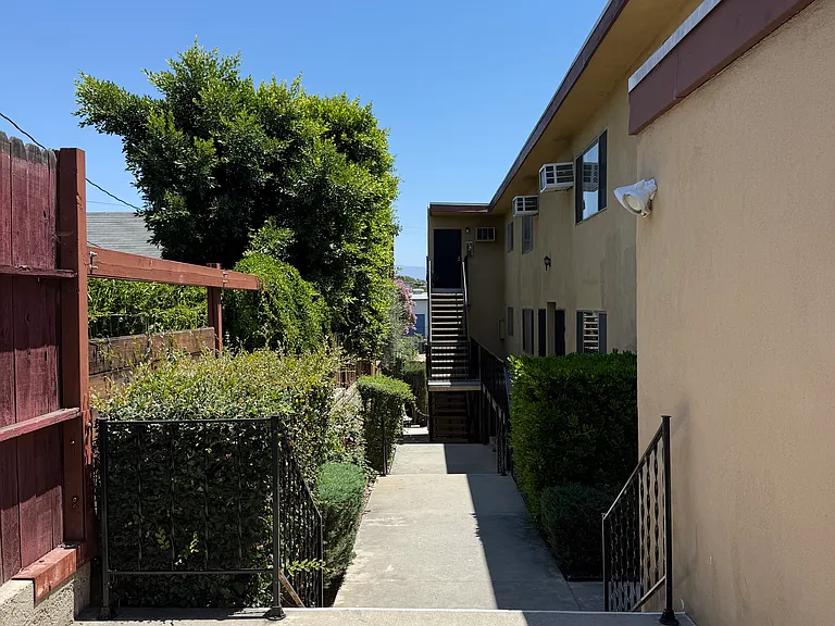521 S Granada Ave #C — Photo 11
