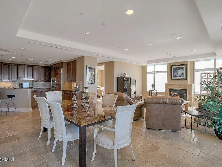 2211 E Camelback Rd #604 — Photo 5
