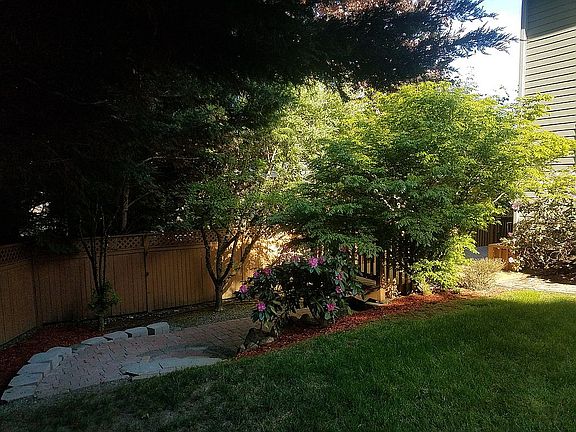 5th image of 23252 NE 15th St