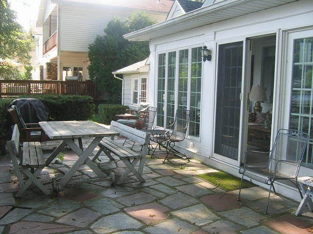 Stone Pation 
