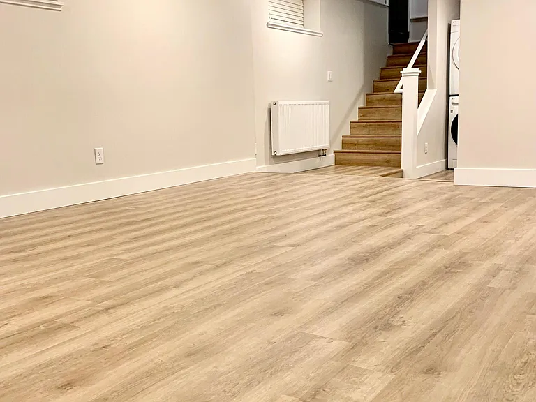 639 S Loomis Ave #1/2 — Photo 6