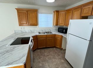 896 Anne St APT 3, Rexburg, ID 83440