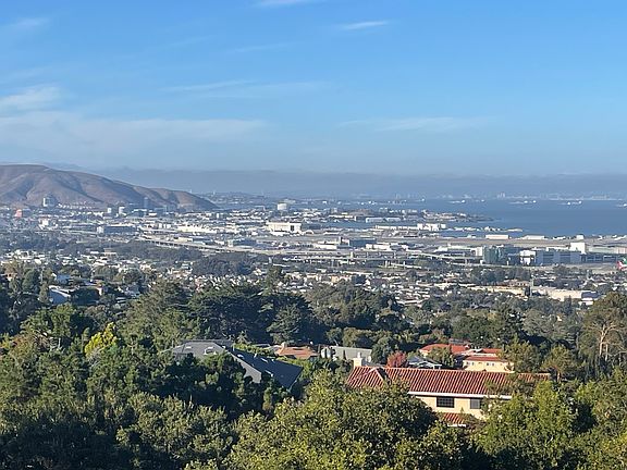 2nd image of 320 Vallejo Dr APT 26