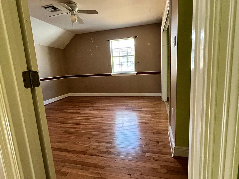3833 Corinne Ave — Photo 10