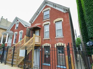 1624 W Beach Ave #R2, Chicago, IL 60622