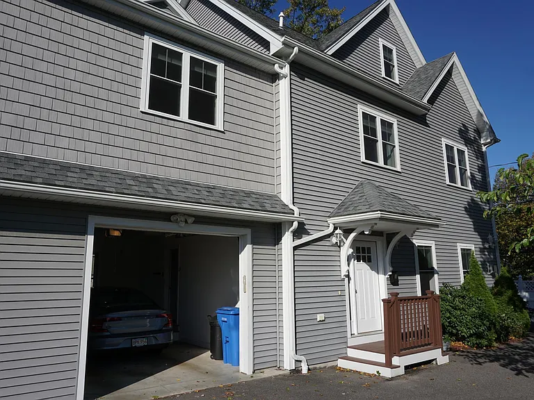 176 Charles St — Photo 42