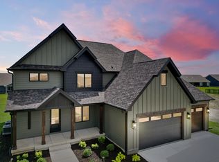 9400 Tall Grass Trail St, John, IN 46373