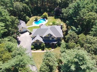 38 Pine Hill Ln, Marion, MA 02738