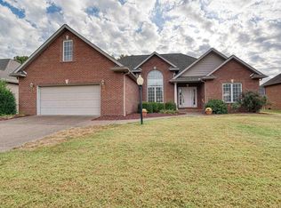 4635 Clint Cir, Newburgh, IN 47630