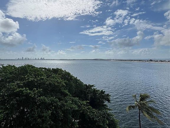 4th image of 2333 Brickell Ave APT 501