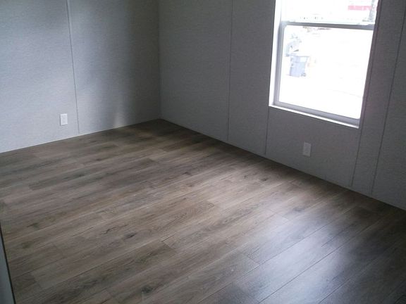 5th image of 220 Dove Rd #24