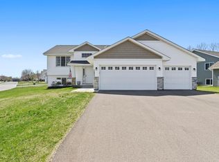 7905 Lambert Ave NE, Otsego, MN 55301