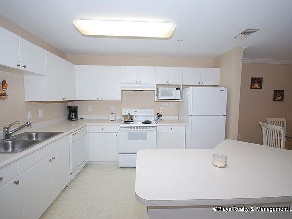 4th image of 3591 S Kernan Blvd #828