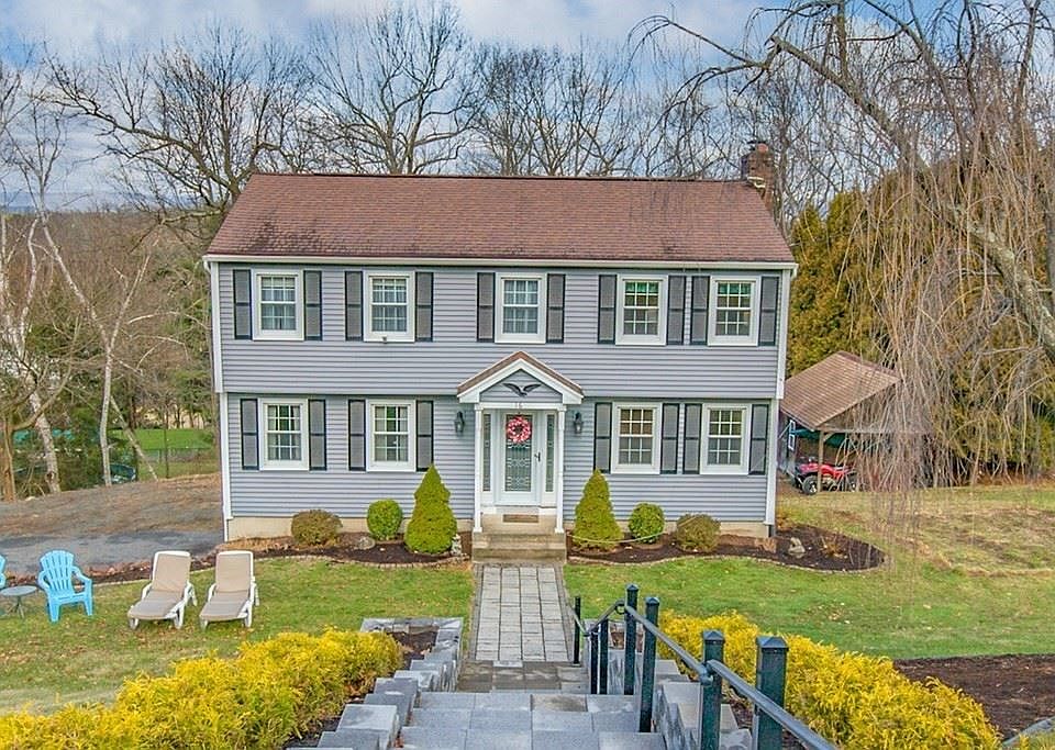 1st image of 16 Susan Dr
