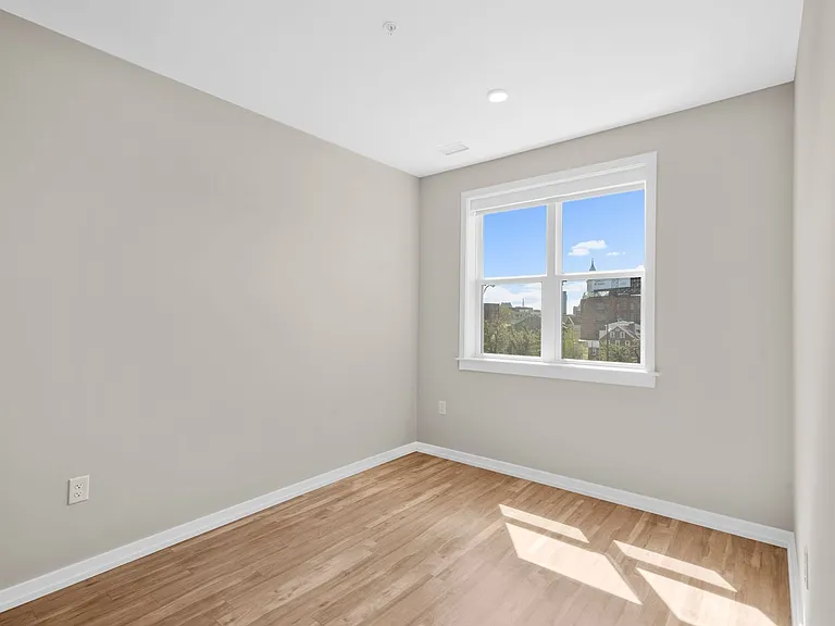 The Keystone Apartments — Photo 118