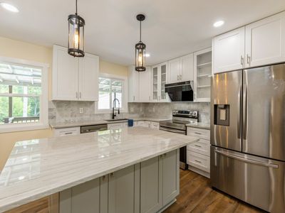 3827 E 32nd St, Des Moines, IA, 50317
