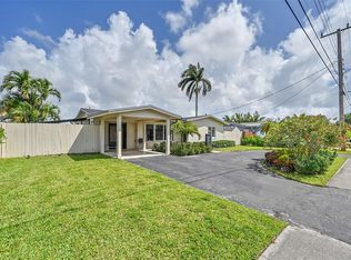 1717 NW 39th St, Oakland Park, FL 33309