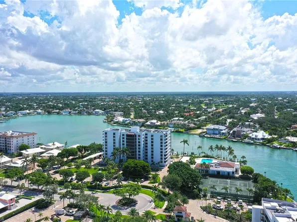 2400 Gulf Shore BLVD N #502, NAPLES, FL 34103