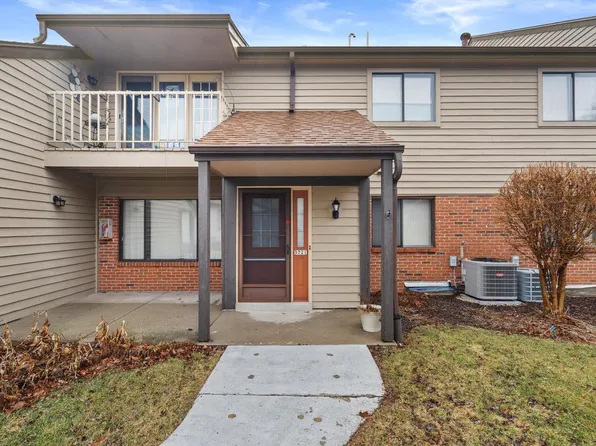 3721 W Loomis ROAD, Greenfield, WI 53221